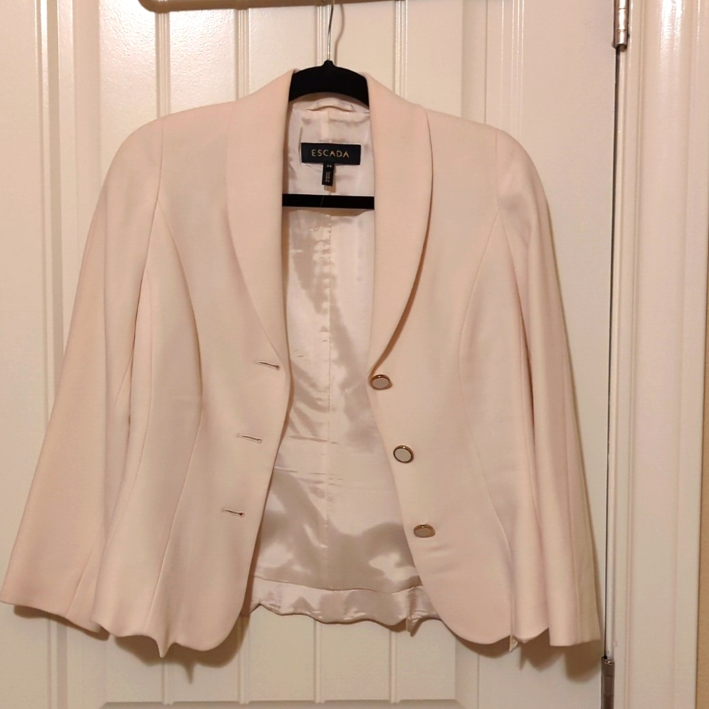 Escada blazer size 34